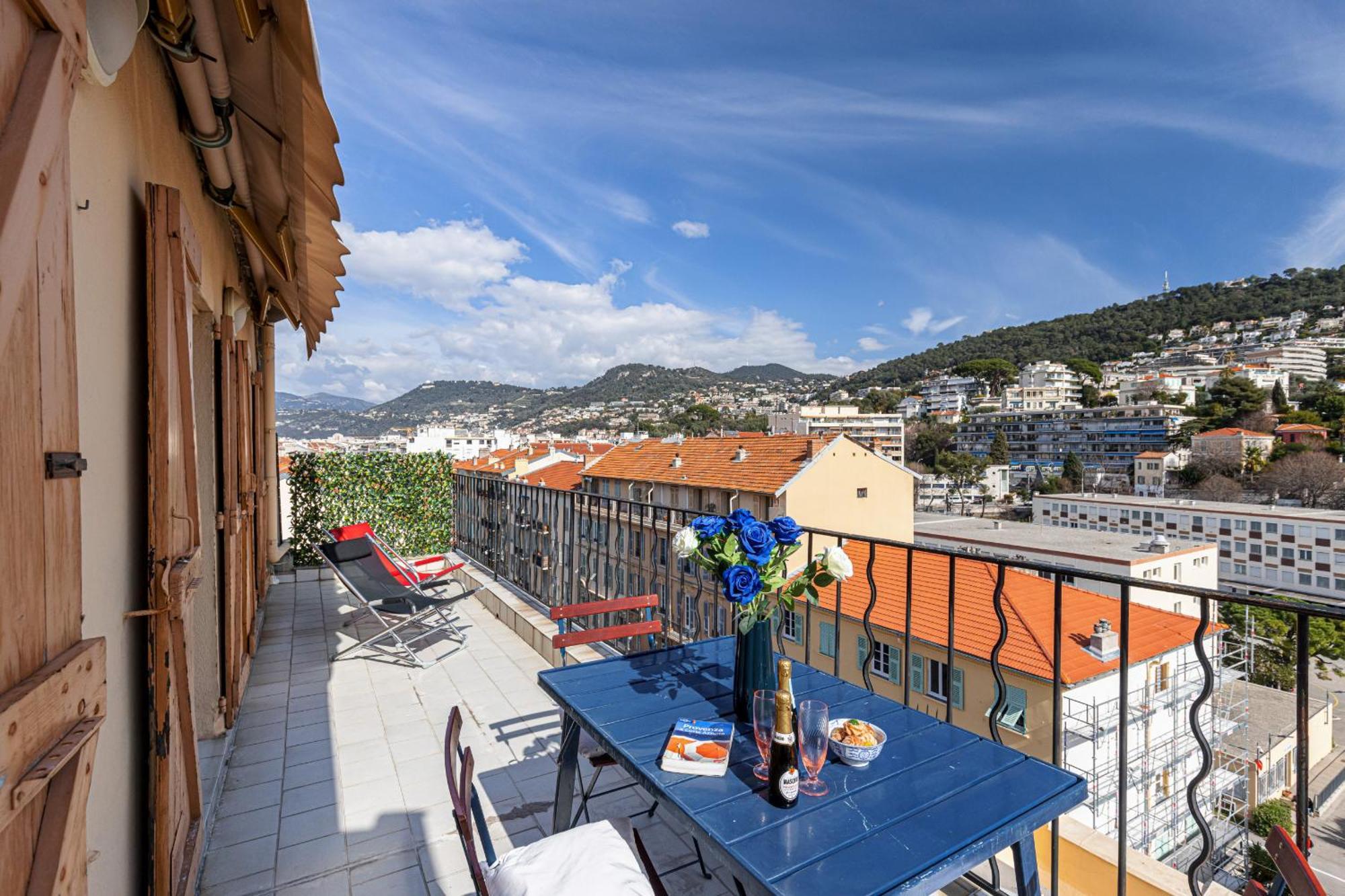 Extraordinary View On Port And Castle Hill - 1 Bdr & Parking Apartment Nice Exterior photo